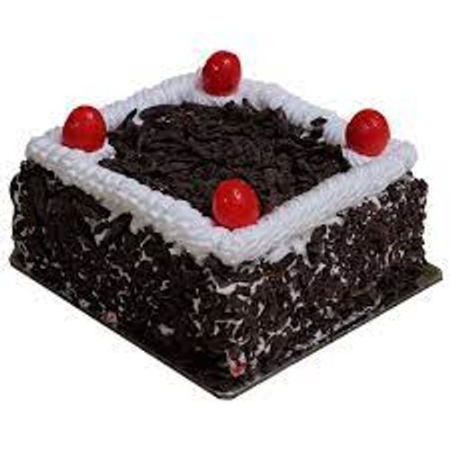 Prachi's Bakeoshpere - Cute little Anniversary Cake!💕 . . Flavour: Red  Velvet Size: 500 gm . . Design Credit: @aditishukla93 . . #hearts  #anniversarycake #customcakes #cakeoftheday #instacake #sweets #dessert  #cakelover #cakedesigner #birthdaycake #