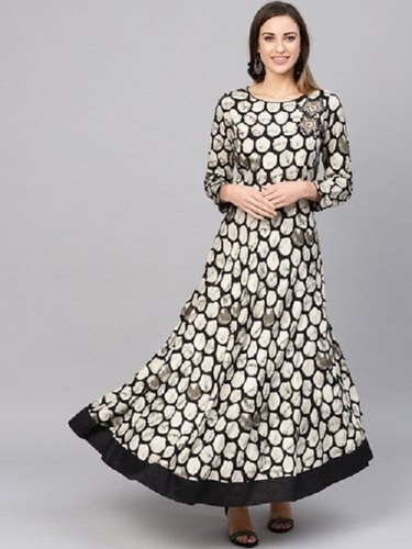 Designer Kurtis for Wedding, Mehendi & Haldi | Tunics & Kaftans | Casual  Kurta Sets for Women | Seasons India