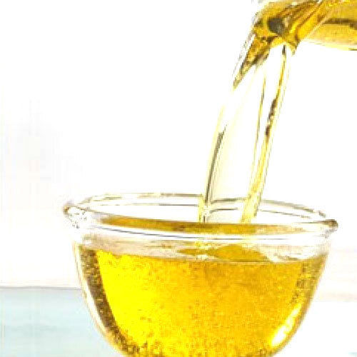 Healthy Vitamins And Minerals Enriched Indian Origin Aromatic Flavourful Yellow Gingelly Oil