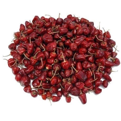 Red Round Shape Healthy Rich Fiber And Vitamins Naturally Grown Dry Red Chilli  BladeÂ Size: 4570 X 34 X 1.1 Mm