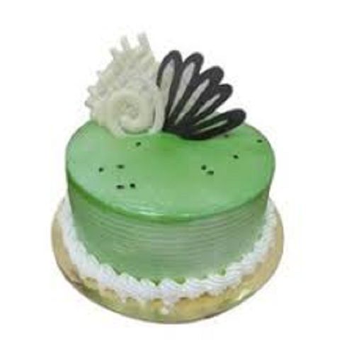 Round Green Color Kiwi Cake