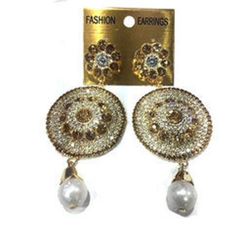 Artificial Earring Colour Golden And White In Piece