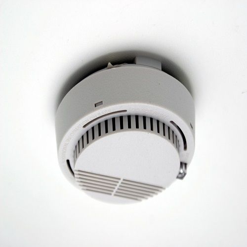 Automatic White Wireless Smoke Detector Fire Alarm For Indoor Application