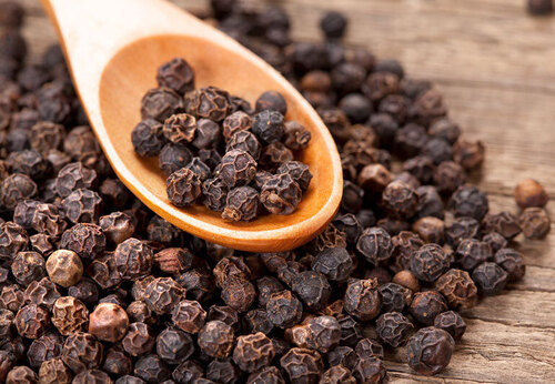 Flavorful A Grade Round Shape Dried Spicy Black Pepper