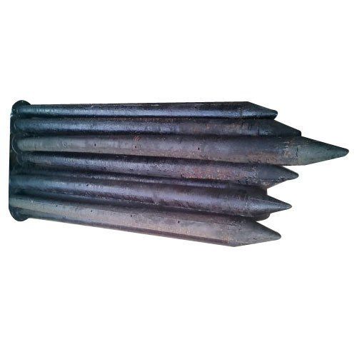 Round Safe Earthing Cast Iron Pipe, Size 4 Inch Thickness 13 Mm Max. 