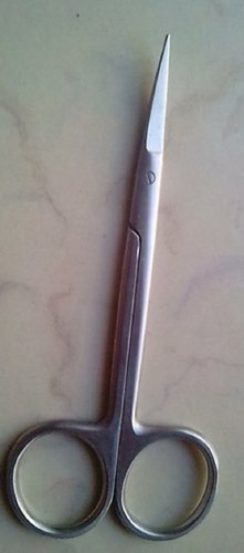 संक्षारण प्रतिरोधी और अत्यधिक टिकाऊ स्लिवर फाइन फिनिश सर्जिकल कैंची