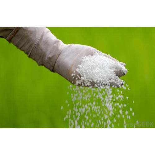 White Chemical Fertilizer Application: Industrial