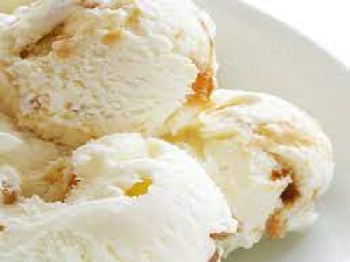 Delicious Butterscotch Flavored Rich Creamy Textured And Crunchy Butterscotch Ice Cream, 500g