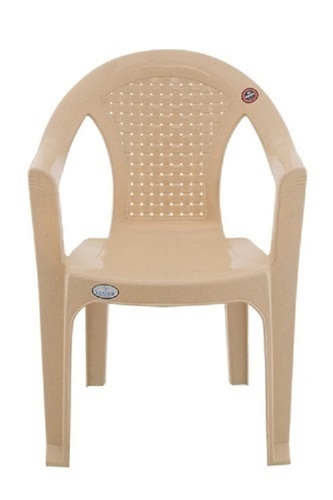 क्रीम कलर मज़बूत प्लास्टिक चेयर आयाम (L*W*H): 30*35*30 सेंटीमीटर (Cm)