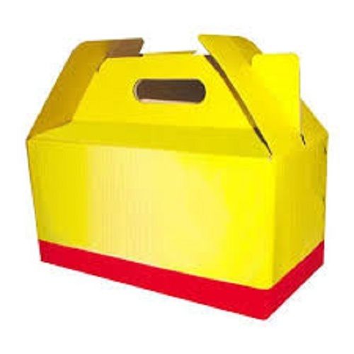 पीला लाल रंग और सादा नालीदार बक्से