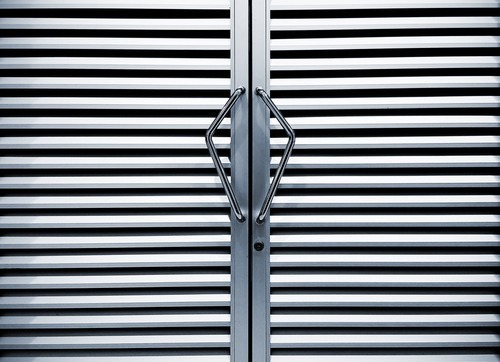 10 इंच साइज़ मज़बूत और लंबे समय तक चलने वाला रस्ट रेज़िस्टेंट स्टेनलेस स्टील मॉडर्न डोर हैंडल