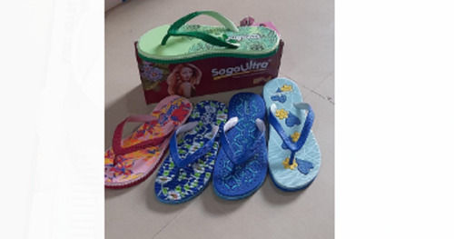 7 Inch Size Light Weight Stylish And Comfortable Multi Color Casual Wear Ladies Rubber Slipper 