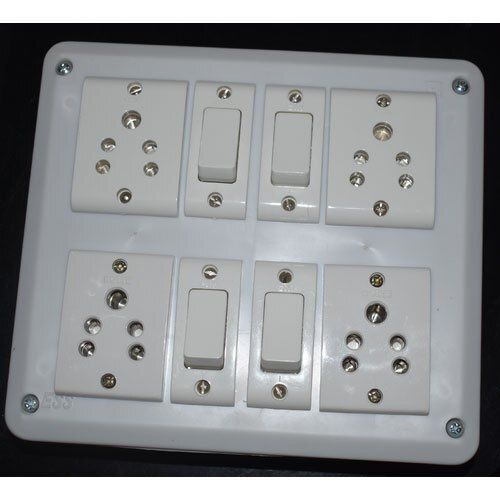 4 Switch And 4 Socket Anti-Shock Modular Electrical Switch Board Application: Domestic