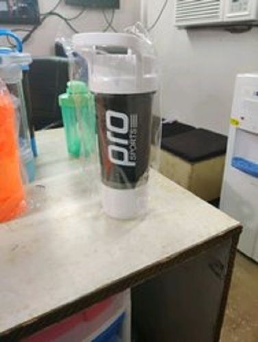 White And Black Color Plastic Gym Shaker With Anti Leakage Properties