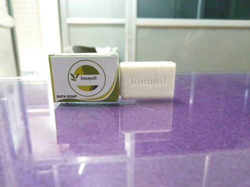 15 Gram Square Shape White Made With Fruit And Glycerin Jonquil Hotel Soap Power Source: Electrical