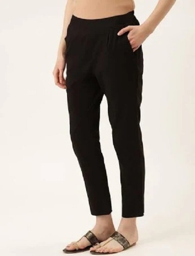 Comfortable And Washable Plain Black Stretchable Ladies Jeggings 