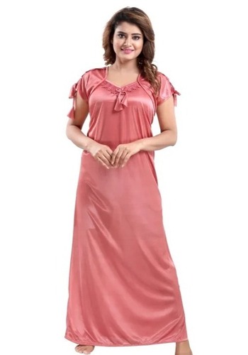 पीच शेड आरामदायक और धोने योग्य फैंसी सॉफ्ट सैटिन लेडीज़ नाइटी