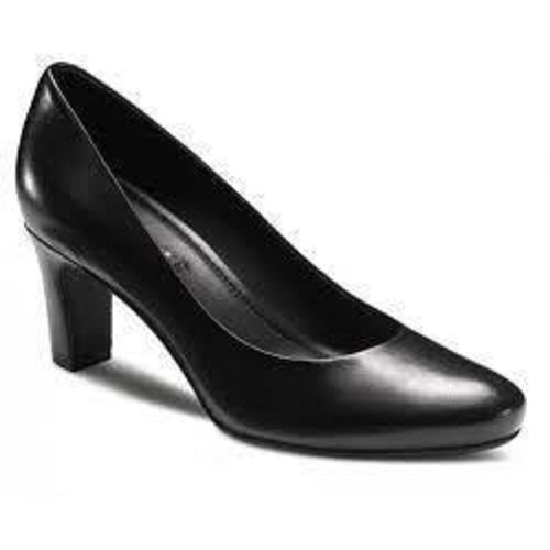 Easy To Wear Comfortable And Foot Friendly Plain Black Leather Formal