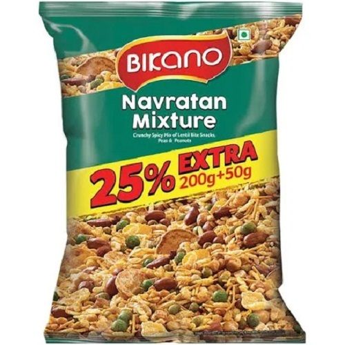 250 Gram Packaging Size Crispy And Spicy Bikano Navratan Mixture Namkeen 