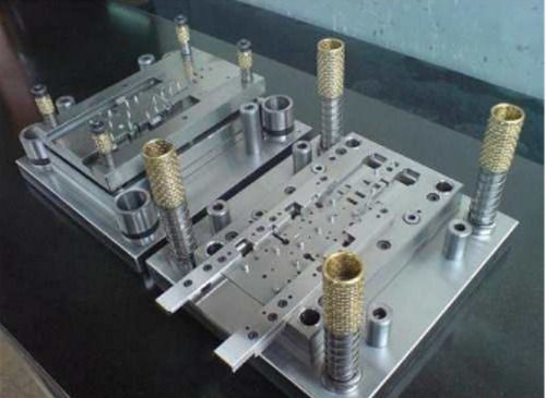 Fine Finished And Stainless Steel Body Polish Finished Progressive Press Tool