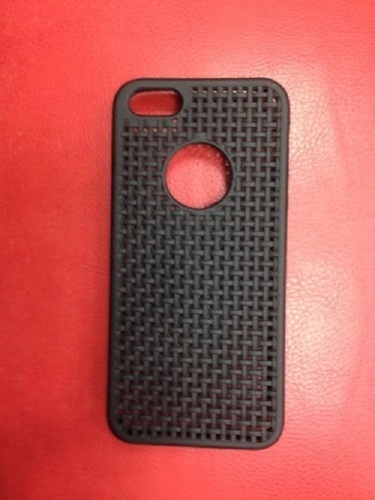 ब्लैक डिज़ाइनर प्लास्टिक और रबर मटेरियल मोबाइल आईफ़ोन कवर