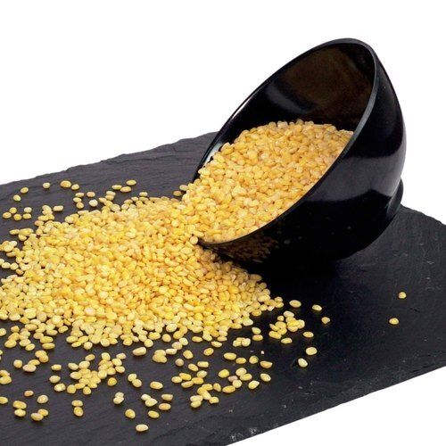 Rich In Protein And Vitamins Yellow Moong Dal Broken (%): 1%