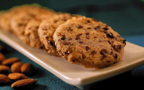 Round Shape Sugar Free Sweet Tasty Crispy Almond Biscuits