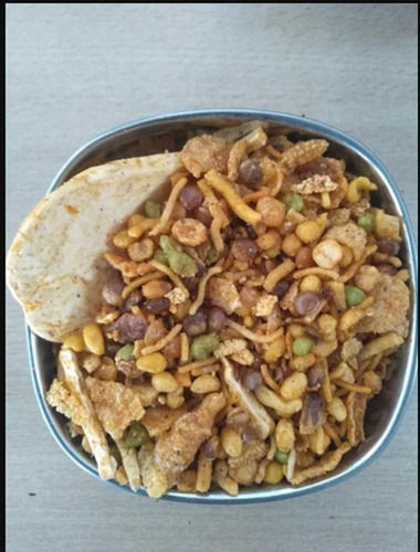 Masala Salted 1 Kilogram Packaging Size Spicy And Tasty Bikaner Navratan Mix Namkeen 