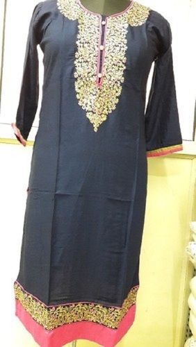 Ladies Breathable Skin Friendly And Comfortable Beautiful Design Black Cotton Kurti