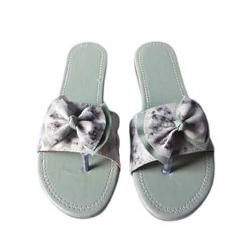 Ladies Comfortable And Easy To Wear Foot Friendly Plain Casual Wear Open Toe Flat Sandal