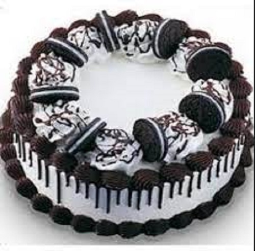 Tasty And Sweet Oreo Chocolate Cake For Birthday And Party Fat Contains (%): 4 Grams (G)