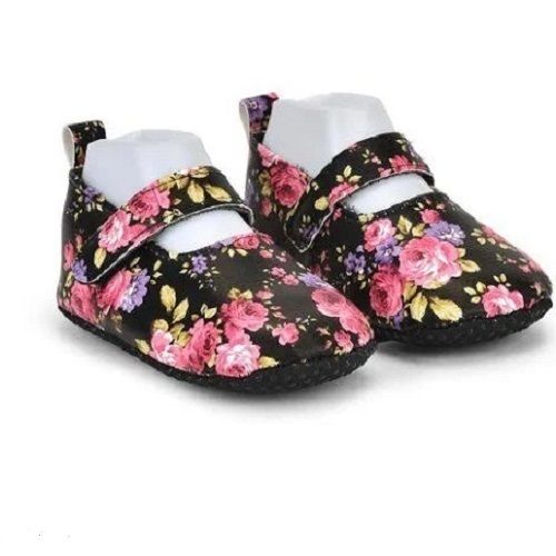 Party Wear Comfortable And Stylish Floral Printed Round Toe Baby Girls Black Shoes