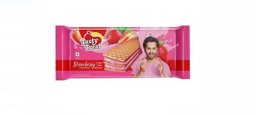 75 Gram Weight Rectangle Shape Tasty Treat Strawberry Cream Wafer Biscuits