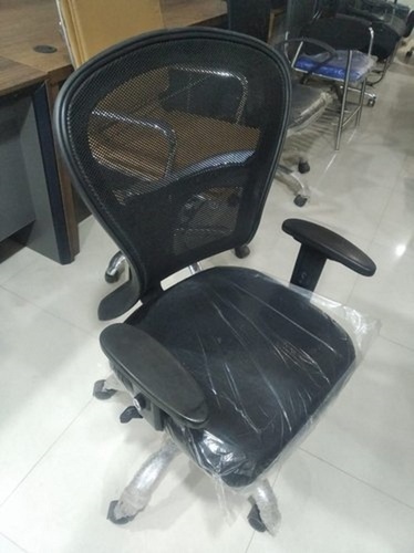 Durable And Long Lasting Modern Appearance Comfortable Leather Chair