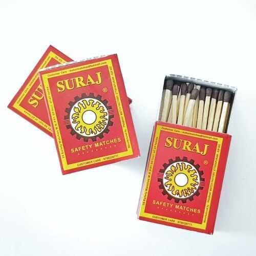 High Flammability Safety Match Box With 35 Strong Wooden Sticks