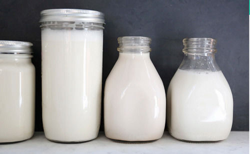 1 Liter 3.4 Gram Protein 1 Gram Fat Liquid Foam Cow Milk 