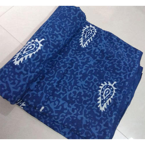 वॉशेबल और हवा पार होने योग्य प्रिंटेड कॉटन स्लीवलेस अनस्टिच्ड लेडीज़ सूट वेटरनरी इंजेक्टेबल