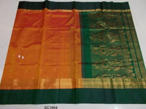 Modern And Trendy Traditional Elegant Beautiful Rich Pallu Silk Saree For Ladies