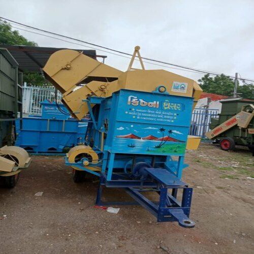 Multicrop High-Quality Blue Color Krishna Agro Automatic Thresher