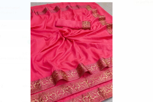 पिंक (गुलाबी) और गोल्डन प्रिंटेड पैटर्न डिज़ाइनर कॉटन साड़ी