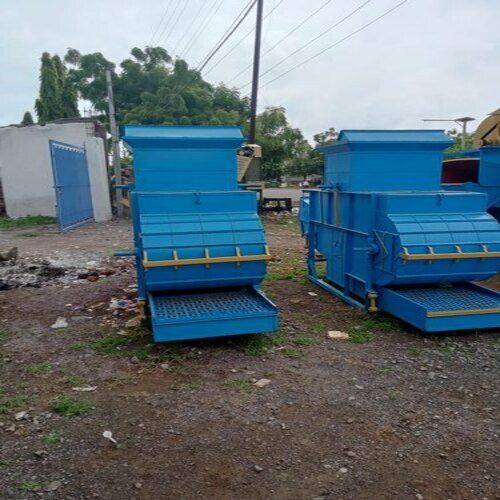 Sky Blue Color Good Quality Oil Engine Operated Thresher Machines