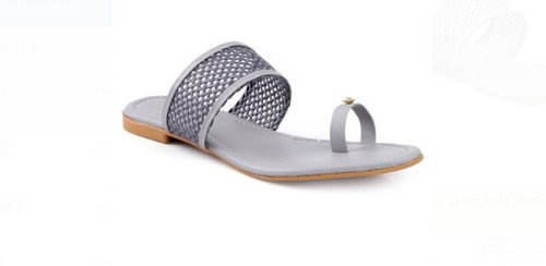 Light Weight Elegant Look Slip Resistance Comfortable Grey Flat Heal Ladies Sandal