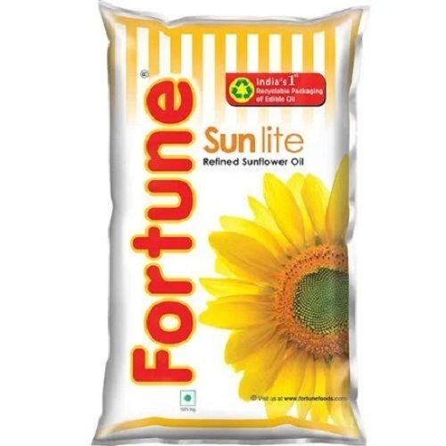 Pack Of 1 Litre Rich In Vitamin E And Antioxidants 100 Gram Fat Fortune Refined Oil Age Group: Adults & Kids