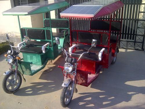 Multicolor Passenger Solar Electric Rickshaw