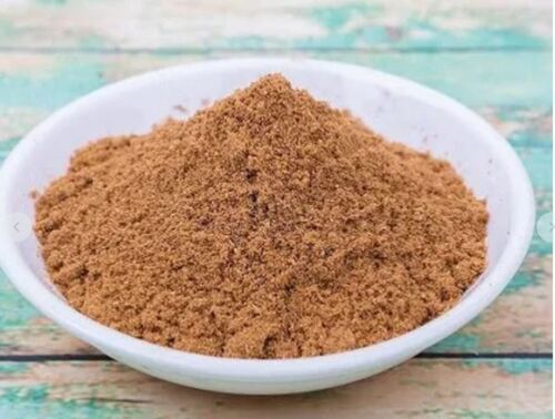 सूखा और मिश्रित शुद्ध ग्राम मसाला पाउडर