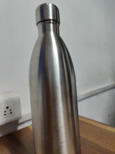 Durable Stainless Steel Water Bottle for 1 Litre Capacity Cold Water Storage