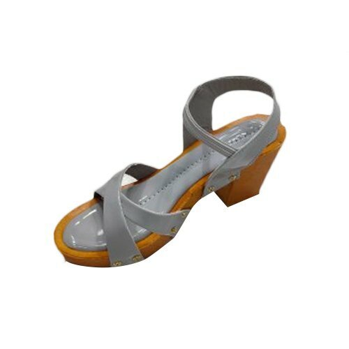 मेड इन इंडिया स्लिप ऑन पीवीसी एंड रेक्सीन लेडीज़ पार्टी वियर ब्लॉक हील सैंडल