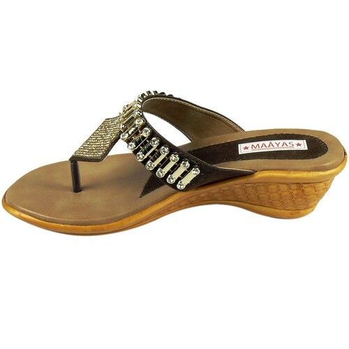 Comfortable Light Weight Party Wear Ladies Sandal  Heel Size: Low Heal