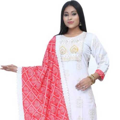 Ladies Casual Kurti In White Color And Full Sleeve, Available In Multiple Sizes