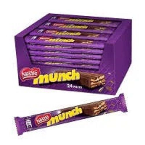 White Pack Of 24 Piece Rectangular Brown Delicious And Sweet Nestle Munch Chocolate 